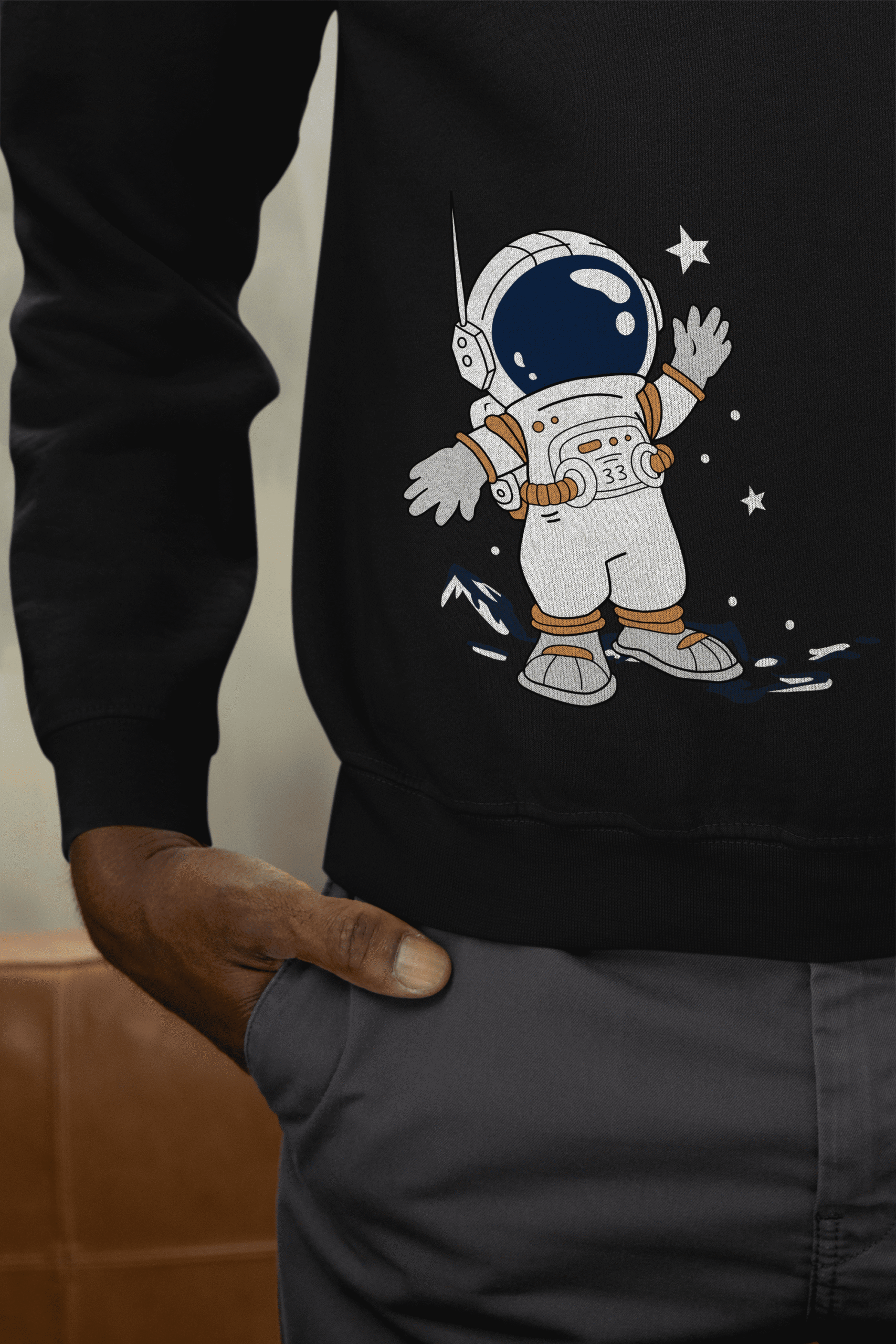 Astronaut Graphic Black Sweatshirt for Men – Streetwear by Leversi Men’s black astronaut graphic sweatshirt by Leversi